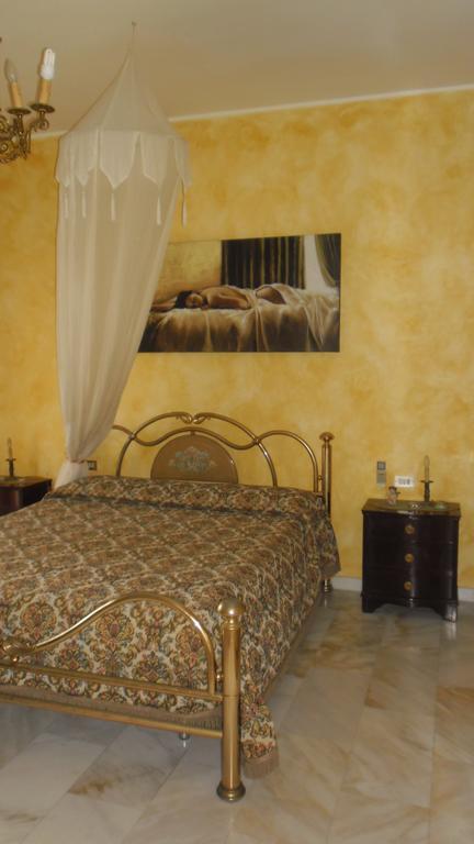 Moonaurora Bed and Breakfast Gallipoli Δωμάτιο φωτογραφία